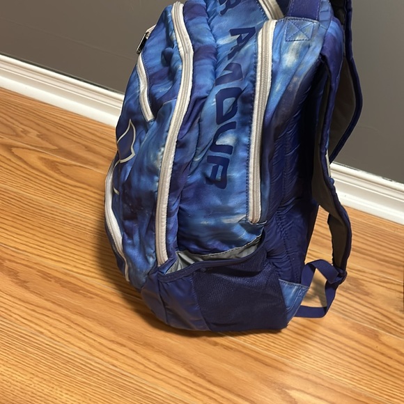 Blue elementary school backpack - Picture 2 of 3